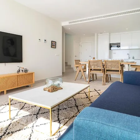 3 Bedroom Amazing In Естепона